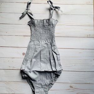 Gray Lightweight Romper for baby 👶🏽 💜